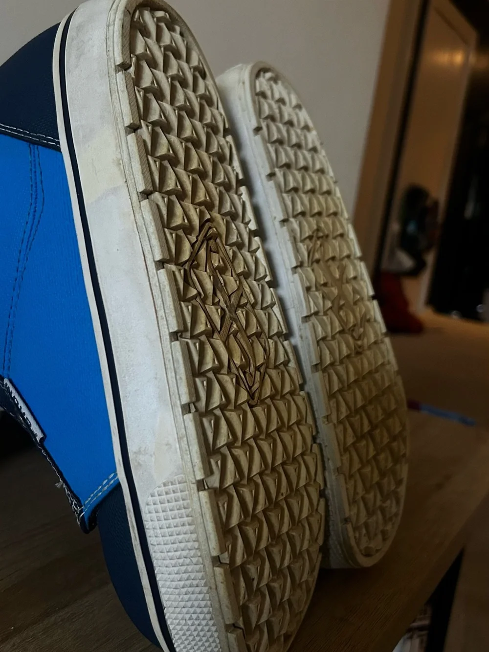Men's Blue Snowboard Boots with White Laces